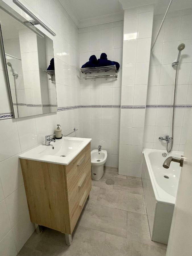 Apartamento Conil Playa & Centrico, Con Aire Acond Y Wifi -Solo Familias Y Parejas- كونيل ذي لا فرونتيرا المظهر الخارجي الصورة