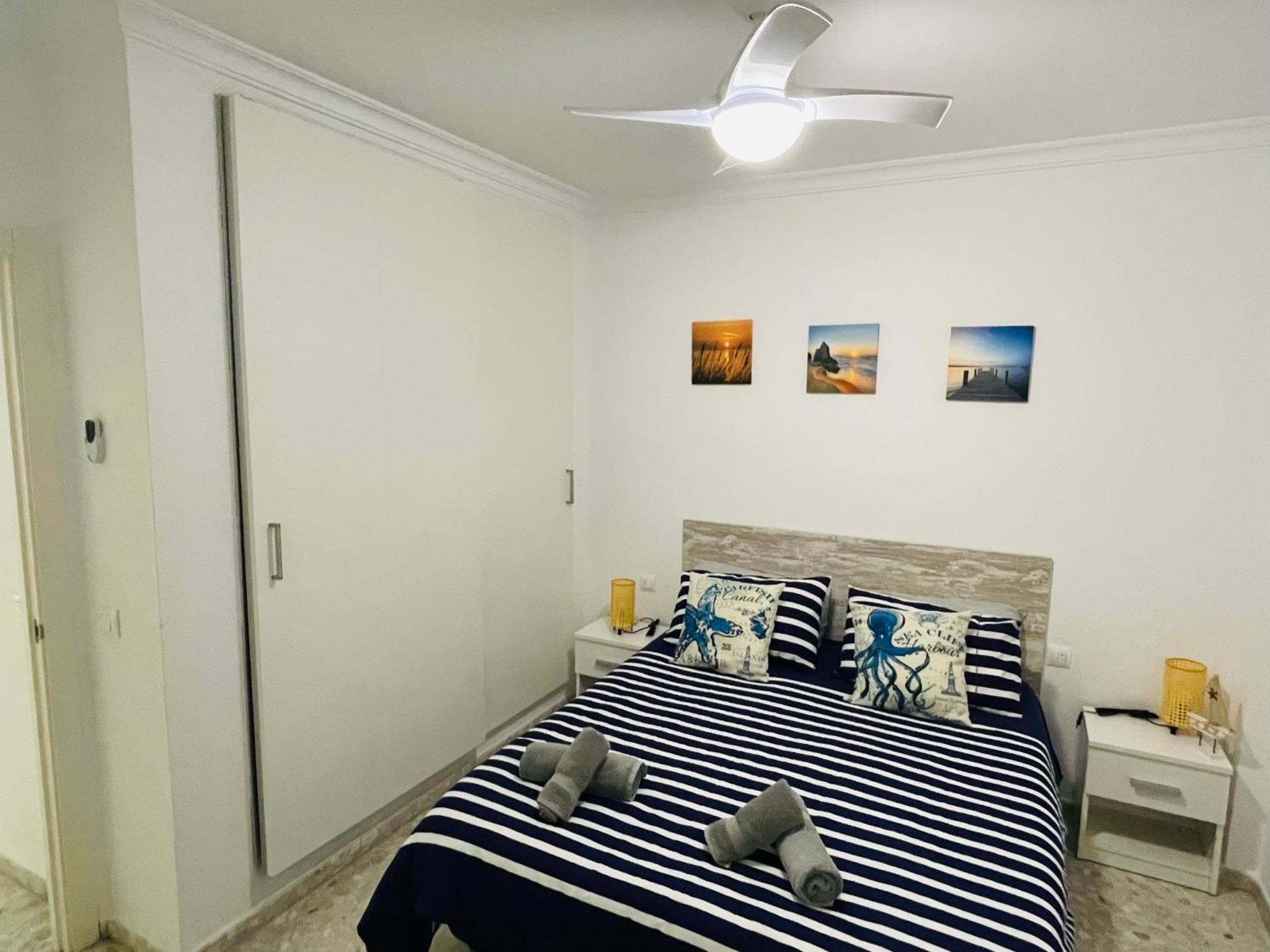 Apartamento Conil Playa & Centrico, Con Aire Acond Y Wifi -Solo Familias Y Parejas- كونيل ذي لا فرونتيرا المظهر الخارجي الصورة