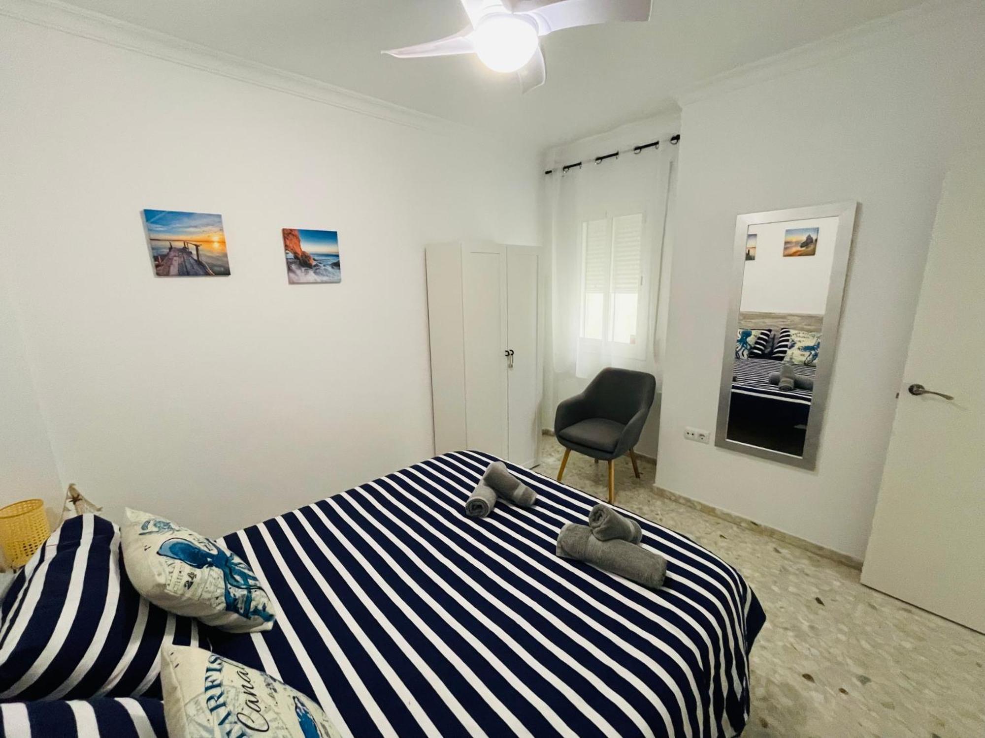 Apartamento Conil Playa & Centrico, Con Aire Acond Y Wifi -Solo Familias Y Parejas- كونيل ذي لا فرونتيرا المظهر الخارجي الصورة